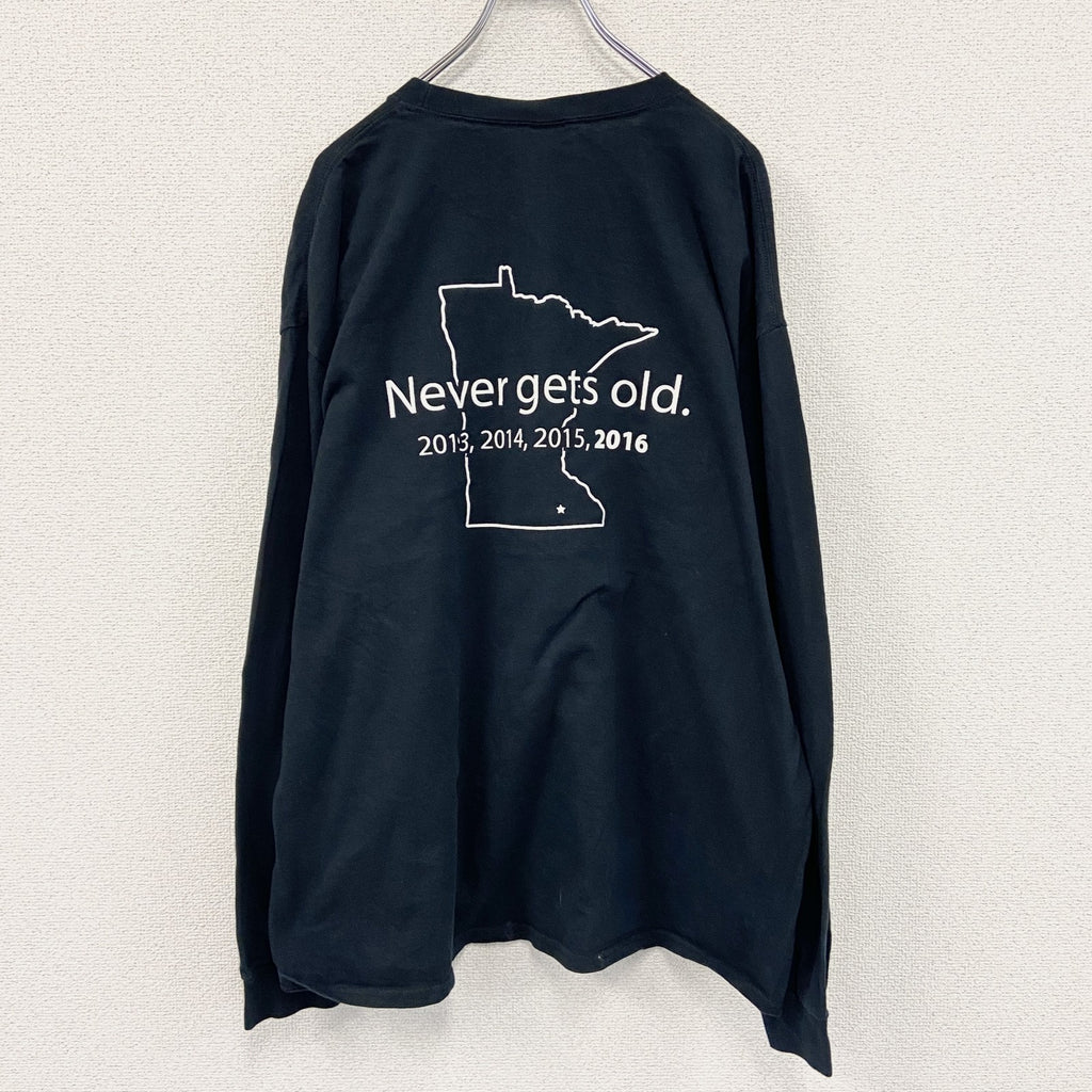 GILDAN　ギルダン　長袖Tシャツ/ロンT　フットボール　ミネソタ州　黒　ブラック　2XLサイズ