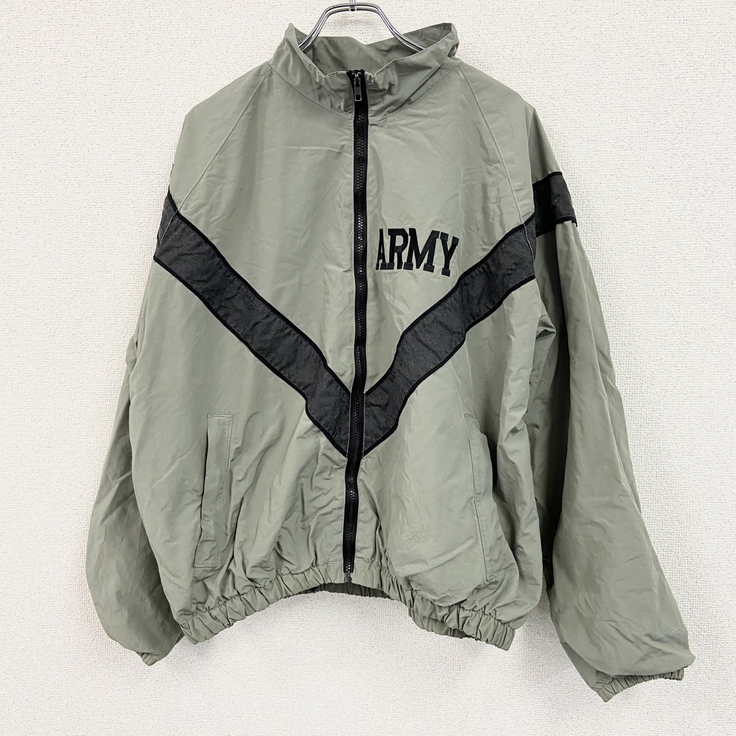 00s　U.S.ARMY　IPFU　トレーニングジャケット　ナイロンジャケット　ミリタリー　ヴィンテージ　カーキ　Lサイズ