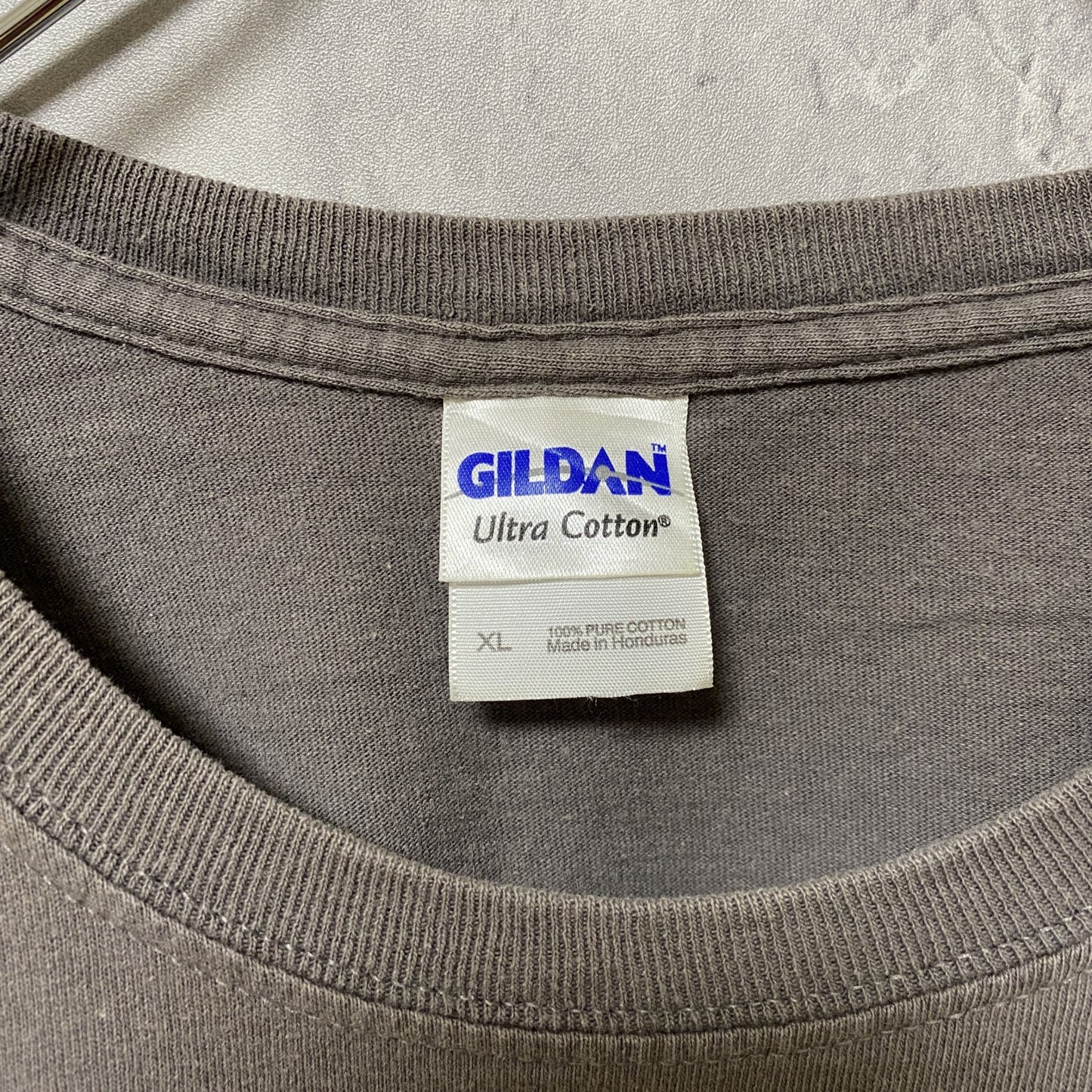 古着 used　GILDAN　ギルダン　半袖プリントTシャツ　グレー　レトロ　デザイン　個性的　クルーネック　オーバーサイズ