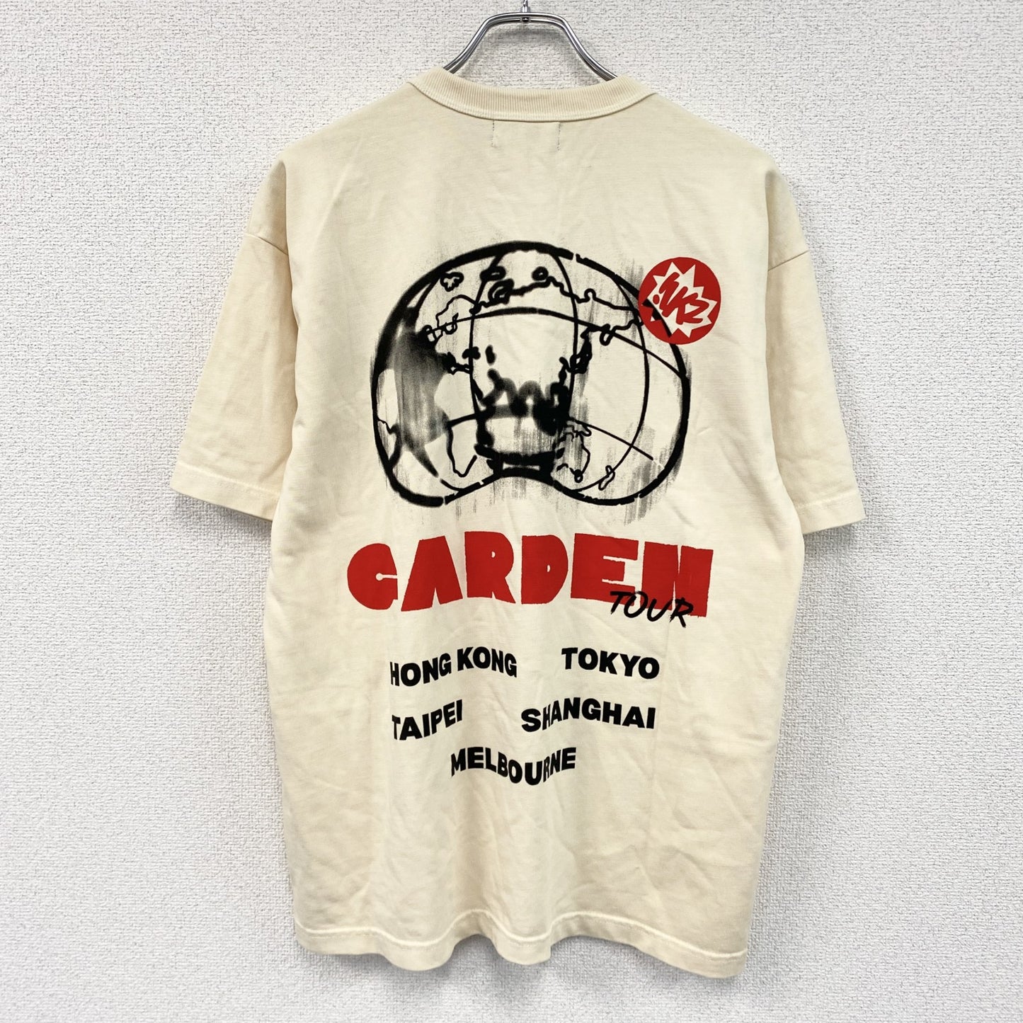 AZUKI　アズキ　半袖プリントTシャツ　ベージュ　Mサイズ