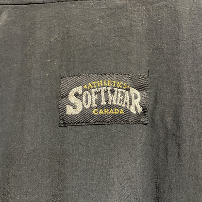 古着 used　SOFTWEAR　CFL カルガリー　長袖デザインナイロンジャケット　ワンポイント刺繍　黒　赤　レトロ　Lサイズ