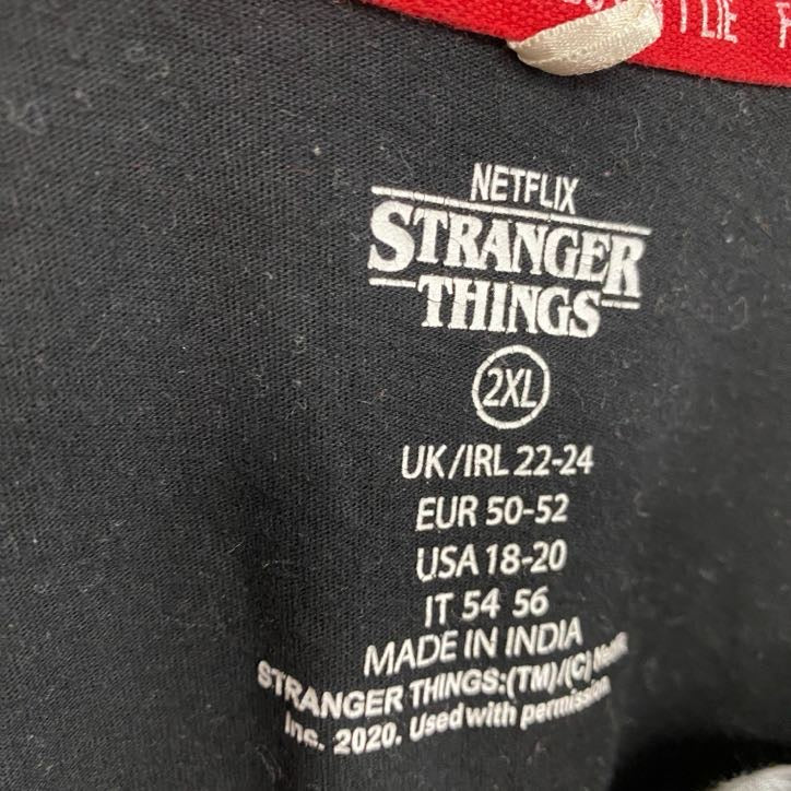STRANGER　THINGS　ストレンジャーシングス　長袖Tシャツ/ロンT　黒　ブラック　白　ホワイト　2XLサイズ
