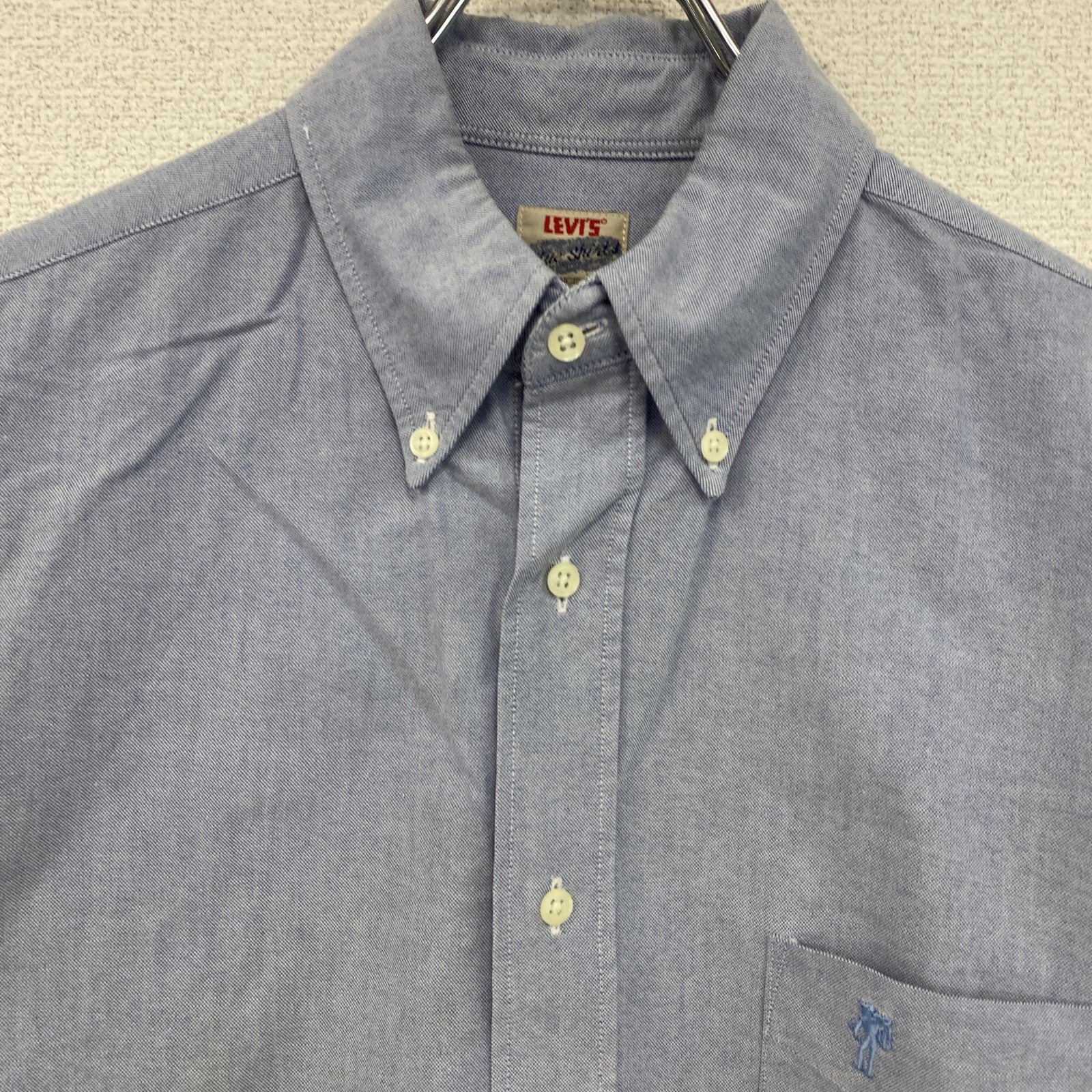 Levi's　リーバイス　長袖シャツ　ボタンダウンシャツ　無地　水色　ライトブルー　Mサイズ
