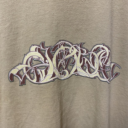 古着 used　半袖カレッジプリントTシャツ　バックプリント　キャメル色　個性的　クルーネック　オーバーサイズ　XLサイズ