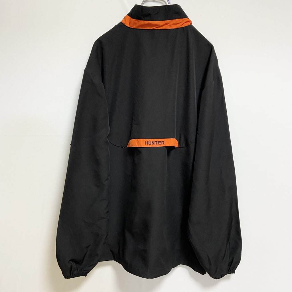 古着 used　XGRAIN　長袖ハーフジップナイロンプルオーバー　ワッペン　LEOPARD SOCCER　黒　オレンジ　Lサイズ