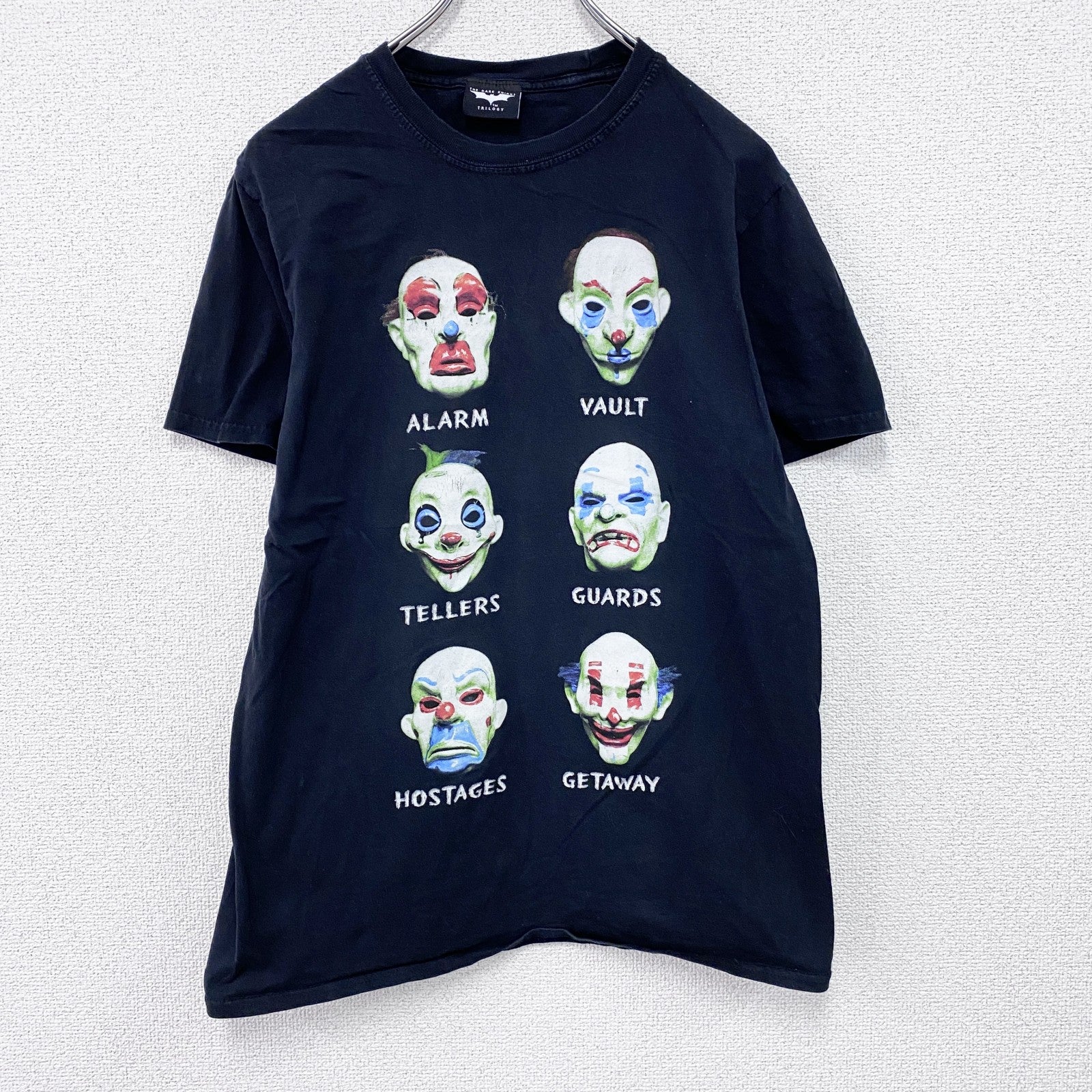 GILDAN　THE DARK KNIGHT　ダークナイト　バットマン　ジョーカー　半袖プリントTシャツ　ムービーT　黒　ブラック　Mサイズ