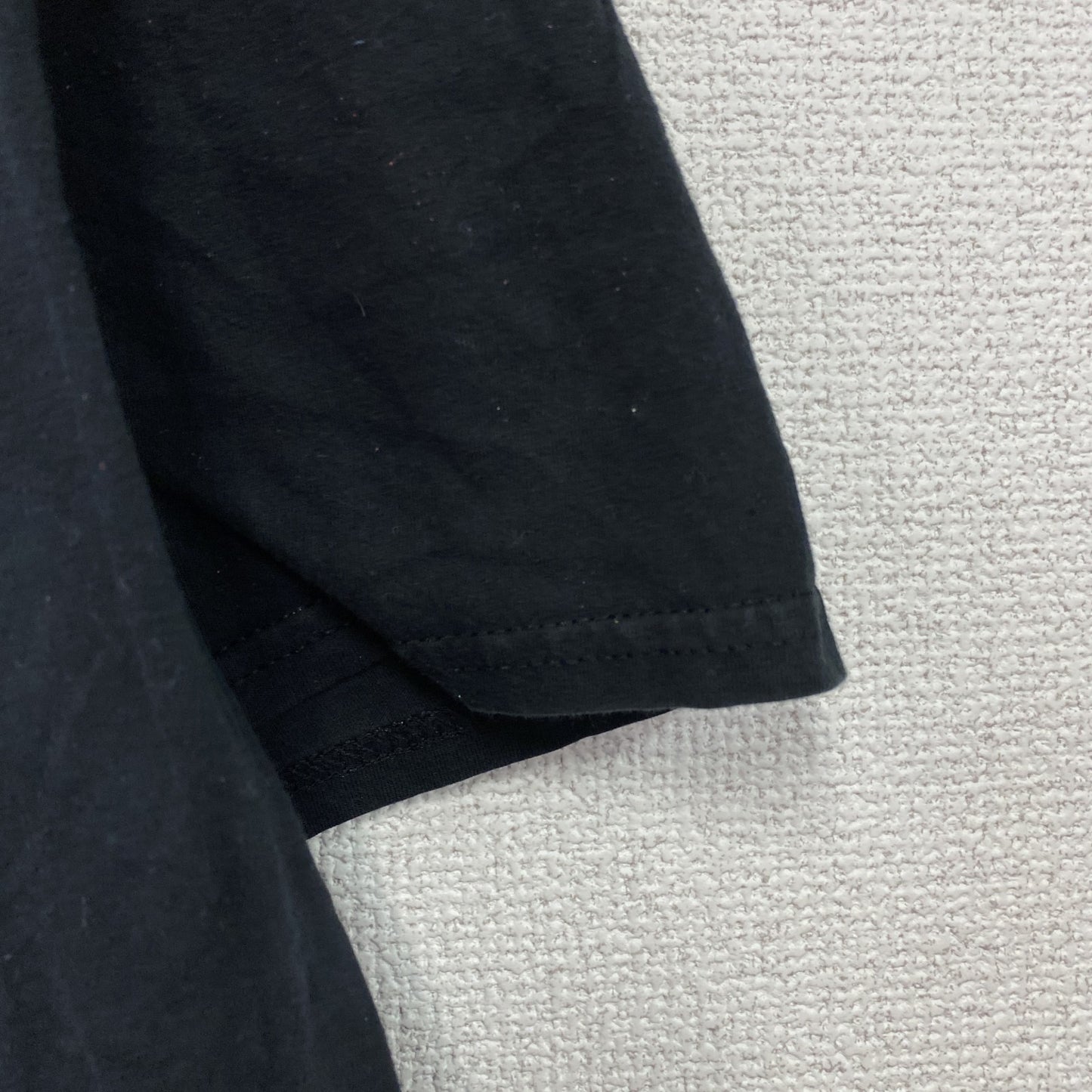 GILDAN　THE DARK KNIGHT　ダークナイト　バットマン　ジョーカー　半袖プリントTシャツ　ムービーT　黒　ブラック　Mサイズ