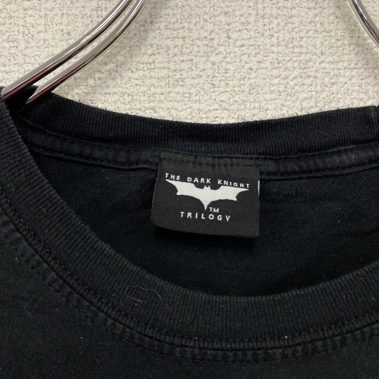 GILDAN　THE DARK KNIGHT　ダークナイト　バットマン　ジョーカー　半袖プリントTシャツ　ムービーT　黒　ブラック　Mサイズ