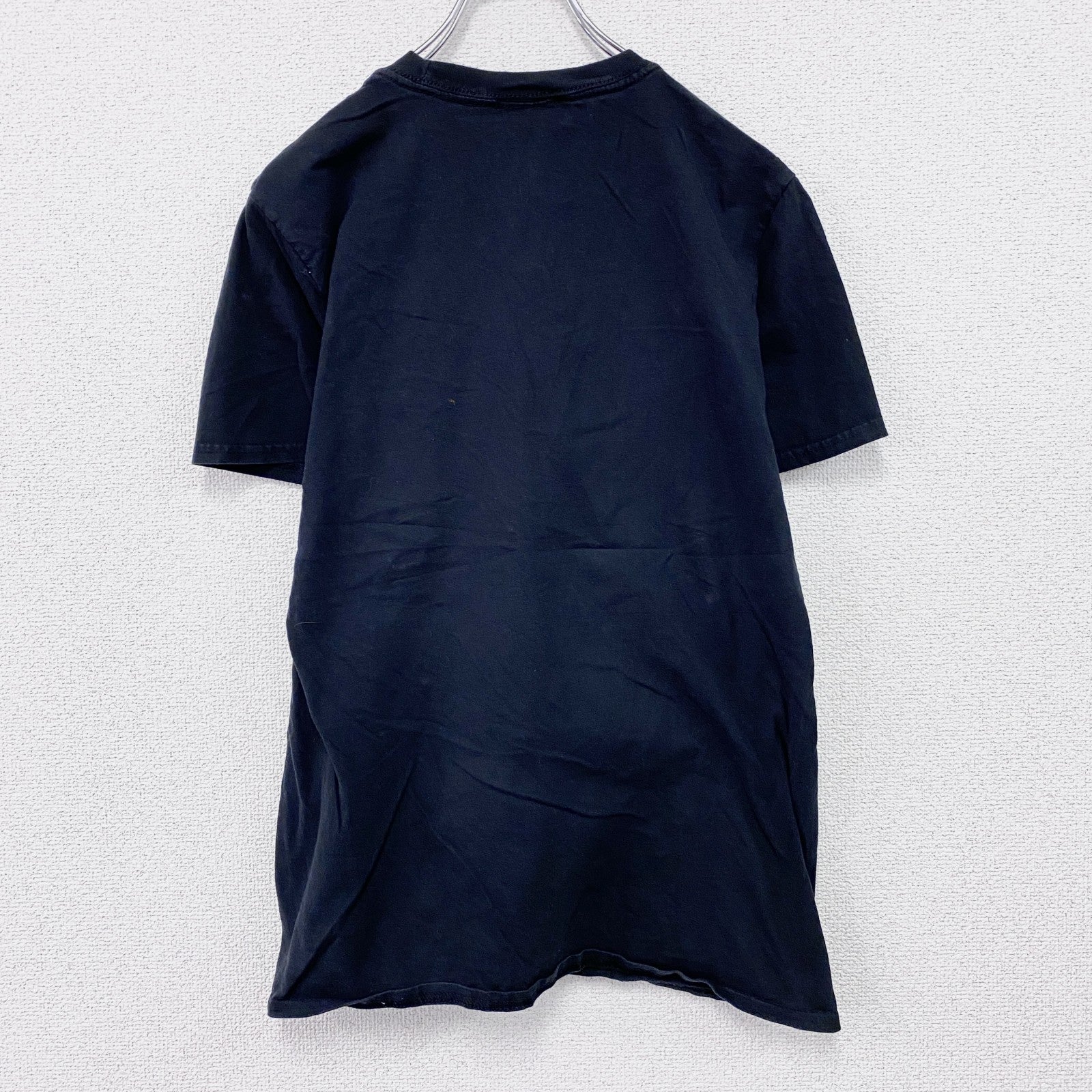 GILDAN　THE DARK KNIGHT　ダークナイト　バットマン　ジョーカー　半袖プリントTシャツ　ムービーT　黒　ブラック　Mサイズ