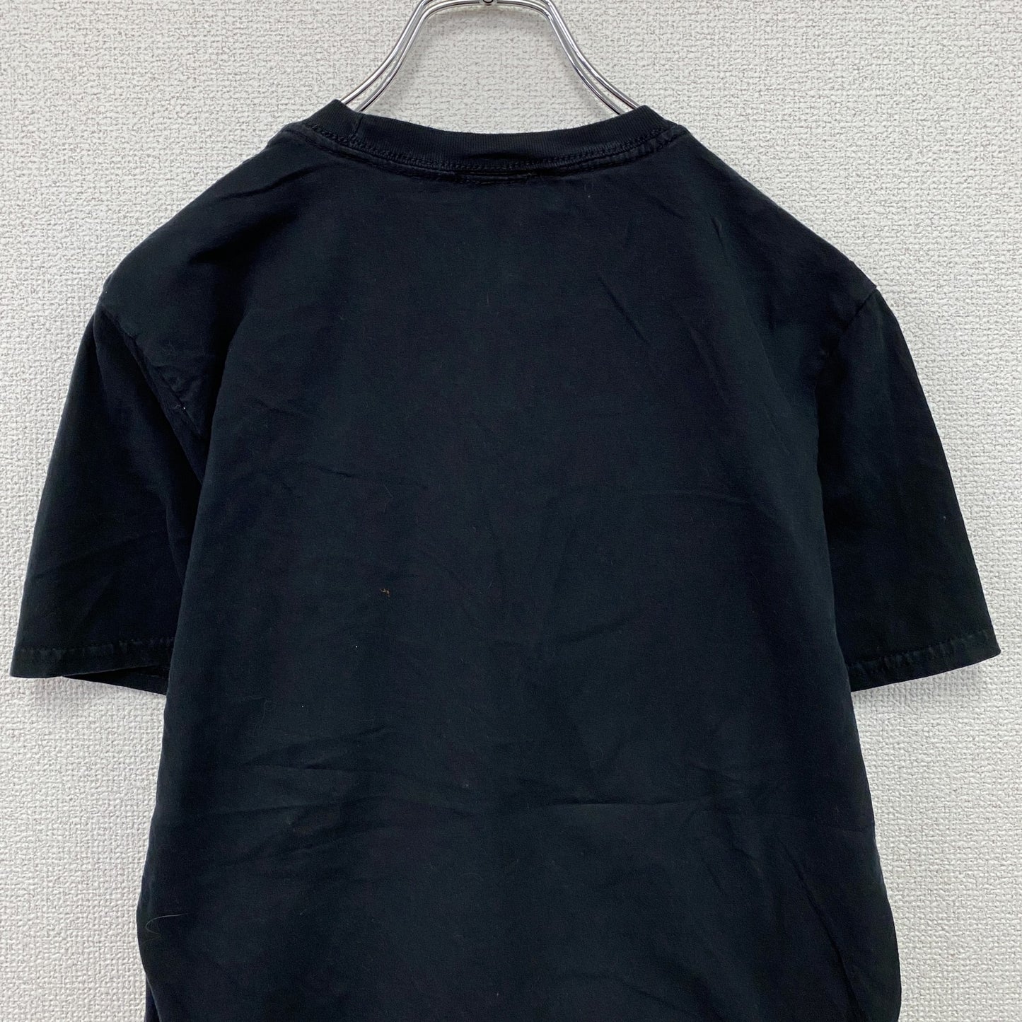 GILDAN　THE DARK KNIGHT　ダークナイト　バットマン　ジョーカー　半袖プリントTシャツ　ムービーT　黒　ブラック　Mサイズ