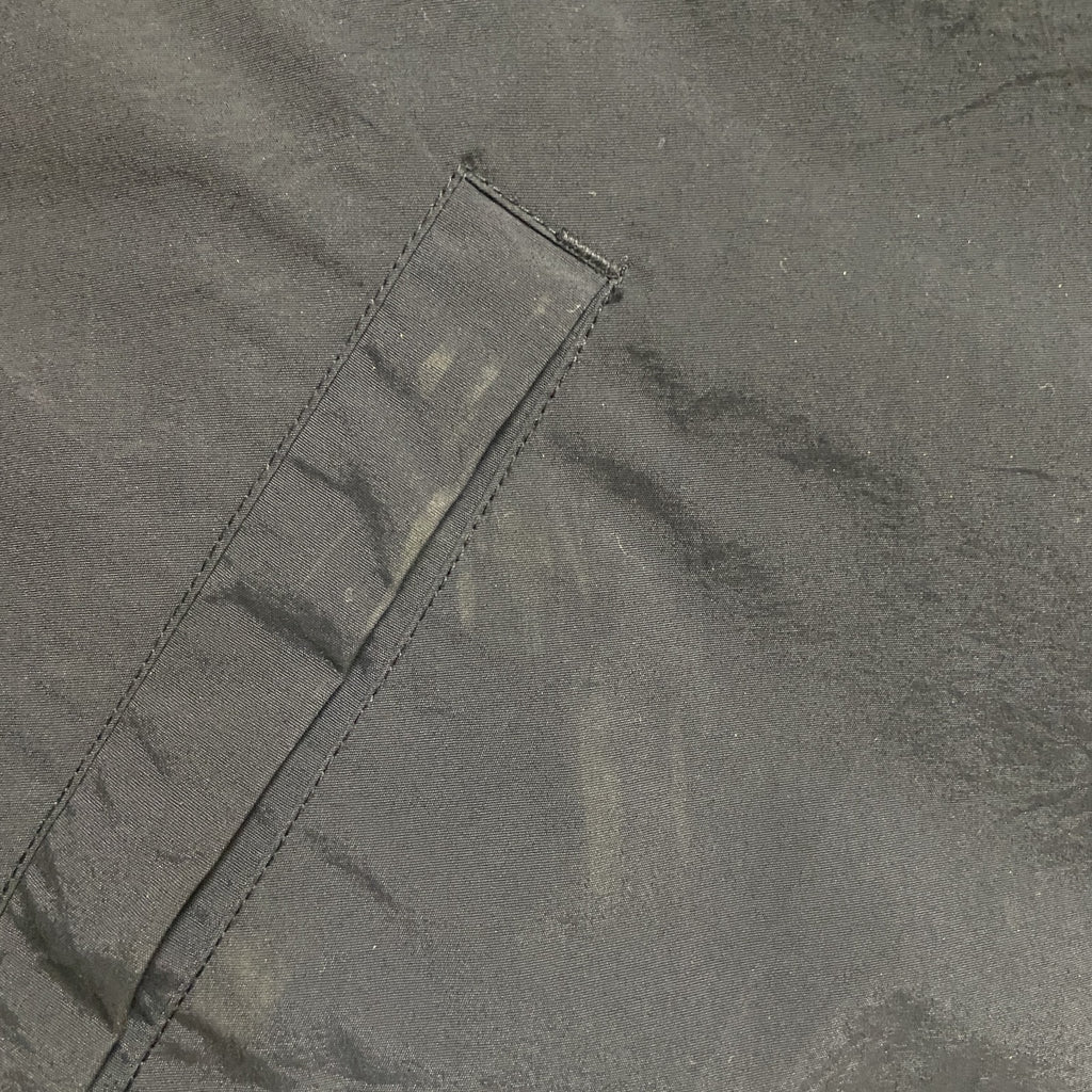 古着 used　長袖ワンポイント刺繍ナイロンジャケット　ライトアウター　バックプリント　レトロ　背番号　蜘蛛　赤　黒　XLサイズ
