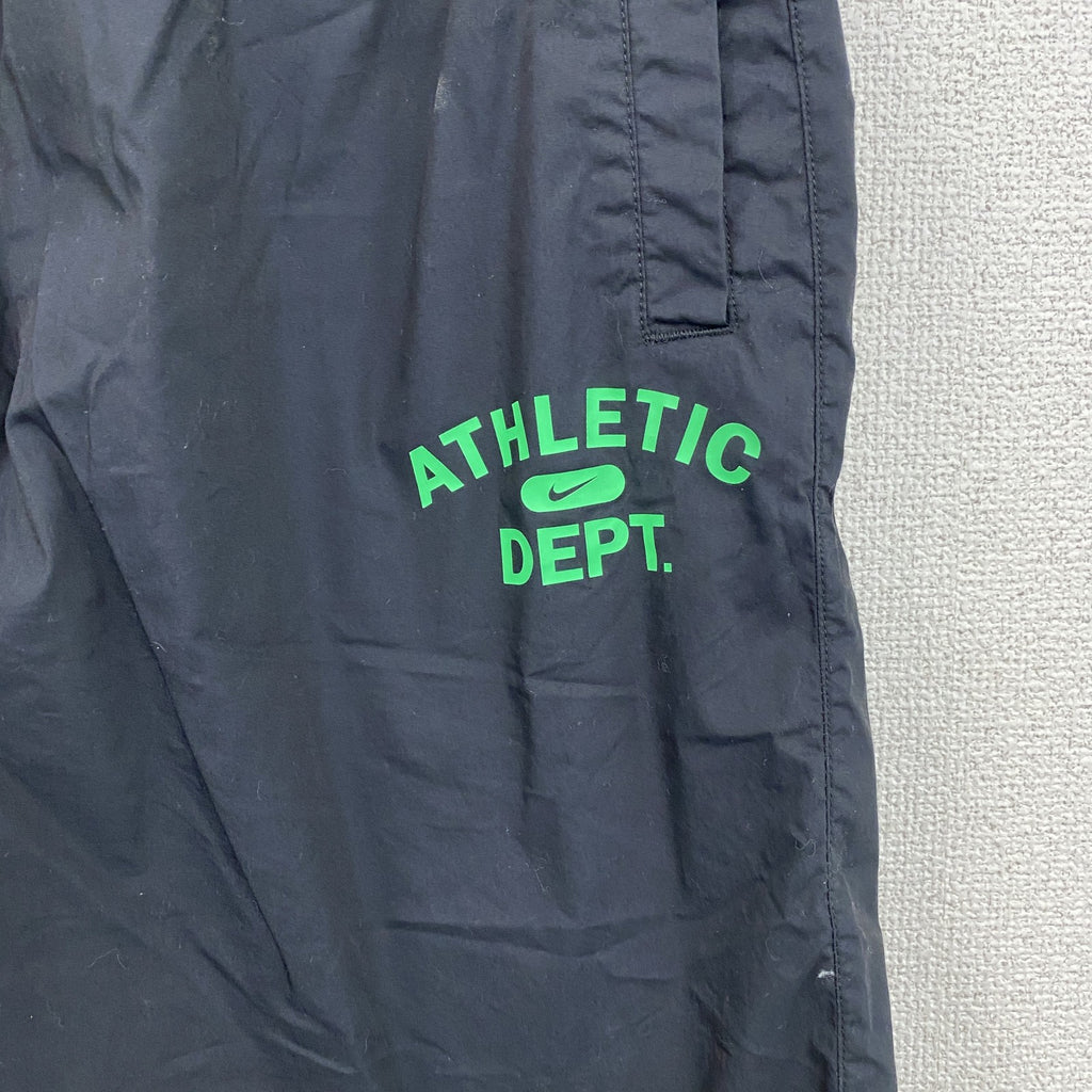 NIKE　ナイキ　ハーフパンツ/ショートパンツ　黒　ブラック　XLサイズ