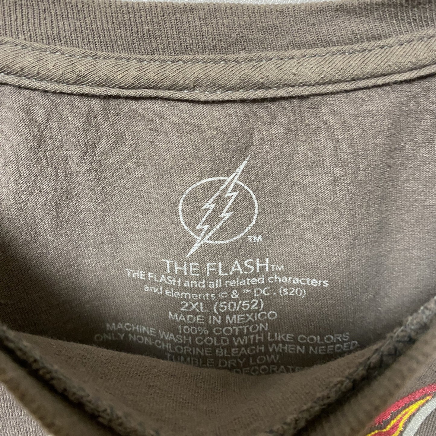 古着 used　DCコミックス　THE FLASH　半袖プリントTシャツ　グレー　クルーネック　オーバーサイズ　XXLサイズ