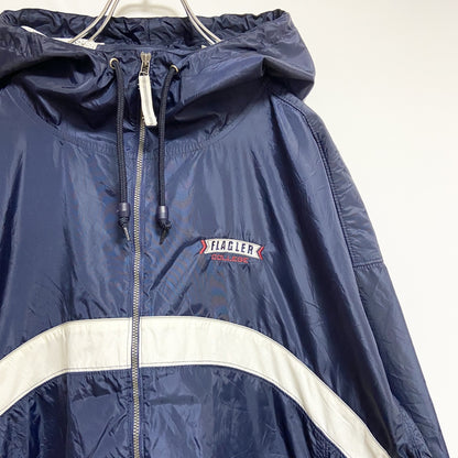 古着 used　GEAR FOR SPORTS　長袖カレッジ刺繍ナイロンジャケット　フラッグラー大学　ネイビー　レトロ　Lサイズ