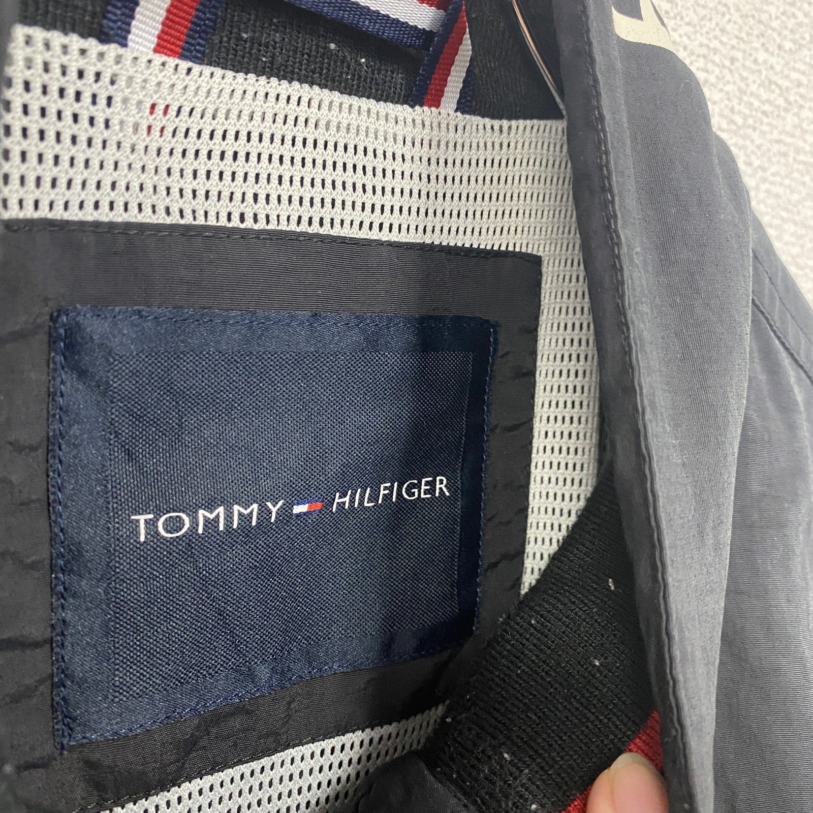 古着 used　Tommy Hilfiger　トミーヒルフィガー　ナイロンジャケット　フルジップ　黒　ブラック