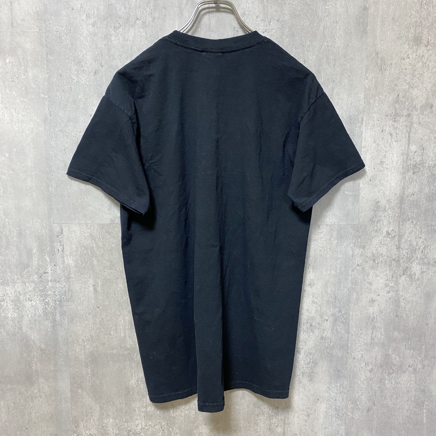 古着 used　IOWA HAWKEYES　アメフト　半袖プリントTシャツ　スポーツ　黒　ブラック　レトロ　クルーネック　Mサイズ