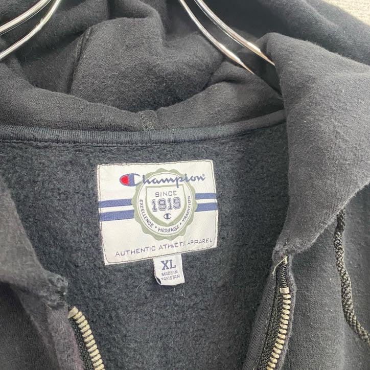 Champion　チャンピオン　フーディー/スウェットパーカー　黒　ブラック　XLサイズ