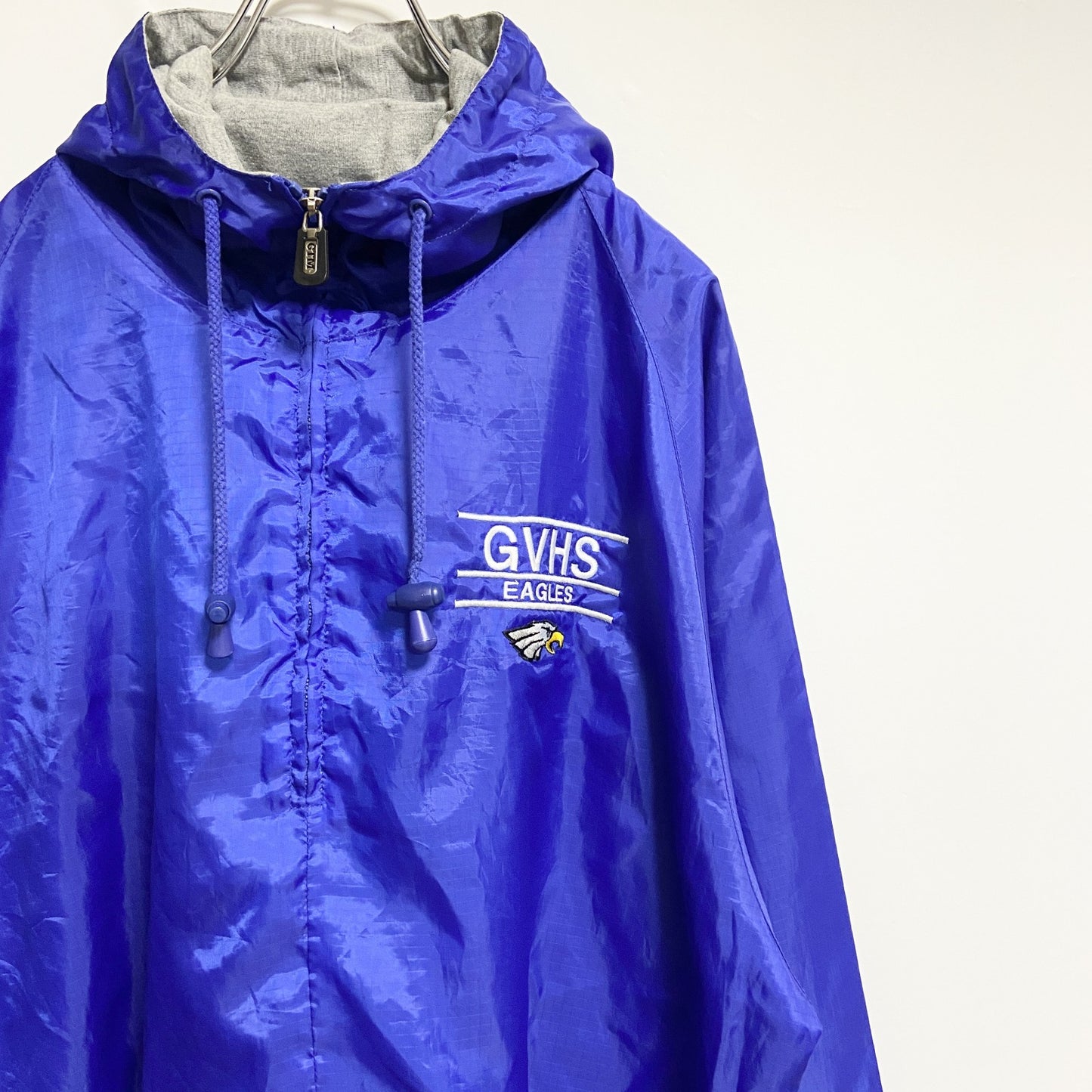 古着 used　GTM　長袖ハーフジップナイロンプルオーバー　アノラック　ワンポイント刺繍　GVHS EAGLES　青　Lサイズ