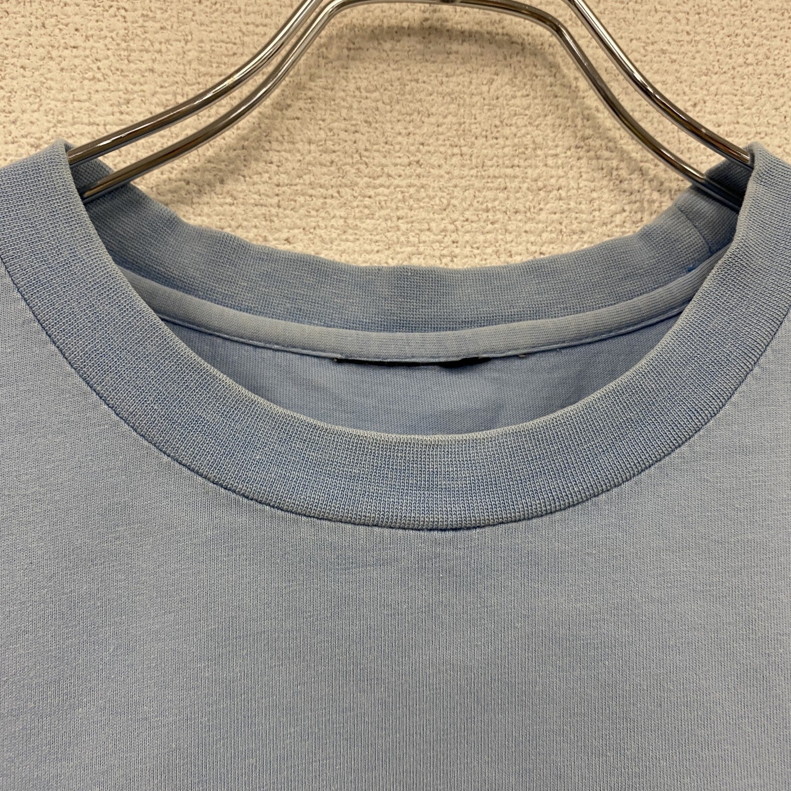 00s　DKNY　ダナキャランニューヨーク　半袖プリントTシャツ　ヴィンテージ　水色　ライトブルー