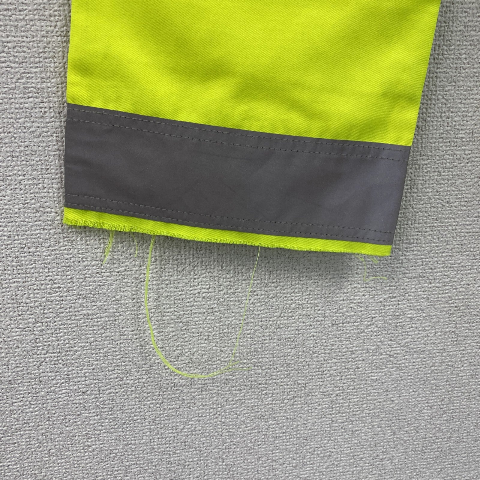 Dickies　ディッキーズ　ヨーロッパ限定企画モデル　Industry Hi-Vis Trousers　ワークパンツ　ジップフライ　蛍光　ネオンイエロー　40Tサイズ