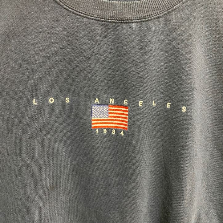 古着 used　JOHN GALT　長袖クルーネックアメリカ国旗刺繍スウェット　トレーナー　レトロデザイン　ネイビー