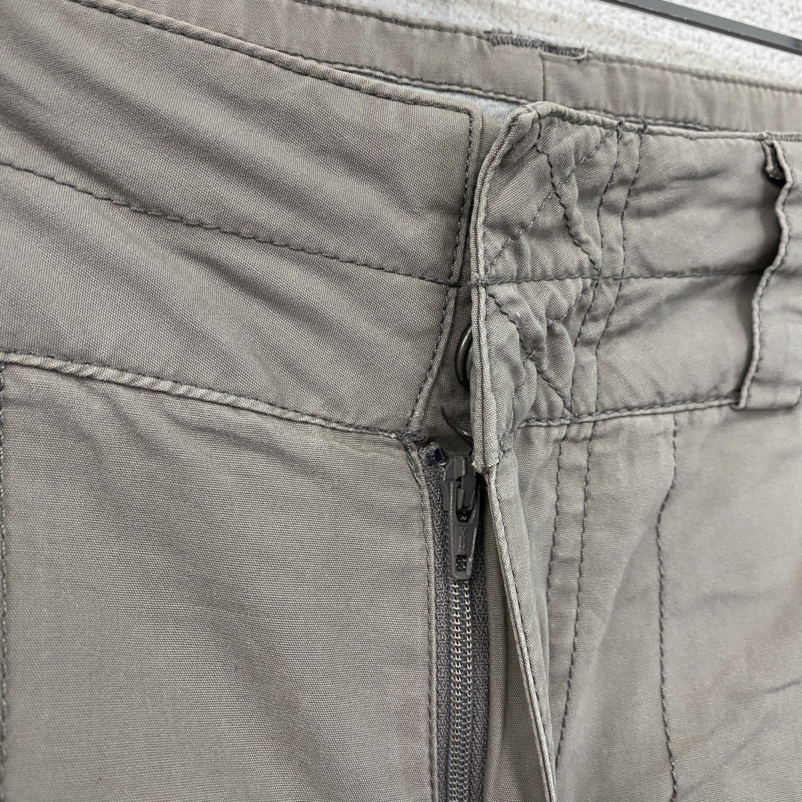 NIKE　ナイキ　ハーフパンツ　7分丈パンツ　クロップドパンツ　ジップフライ　グレージュ　Sサイズ