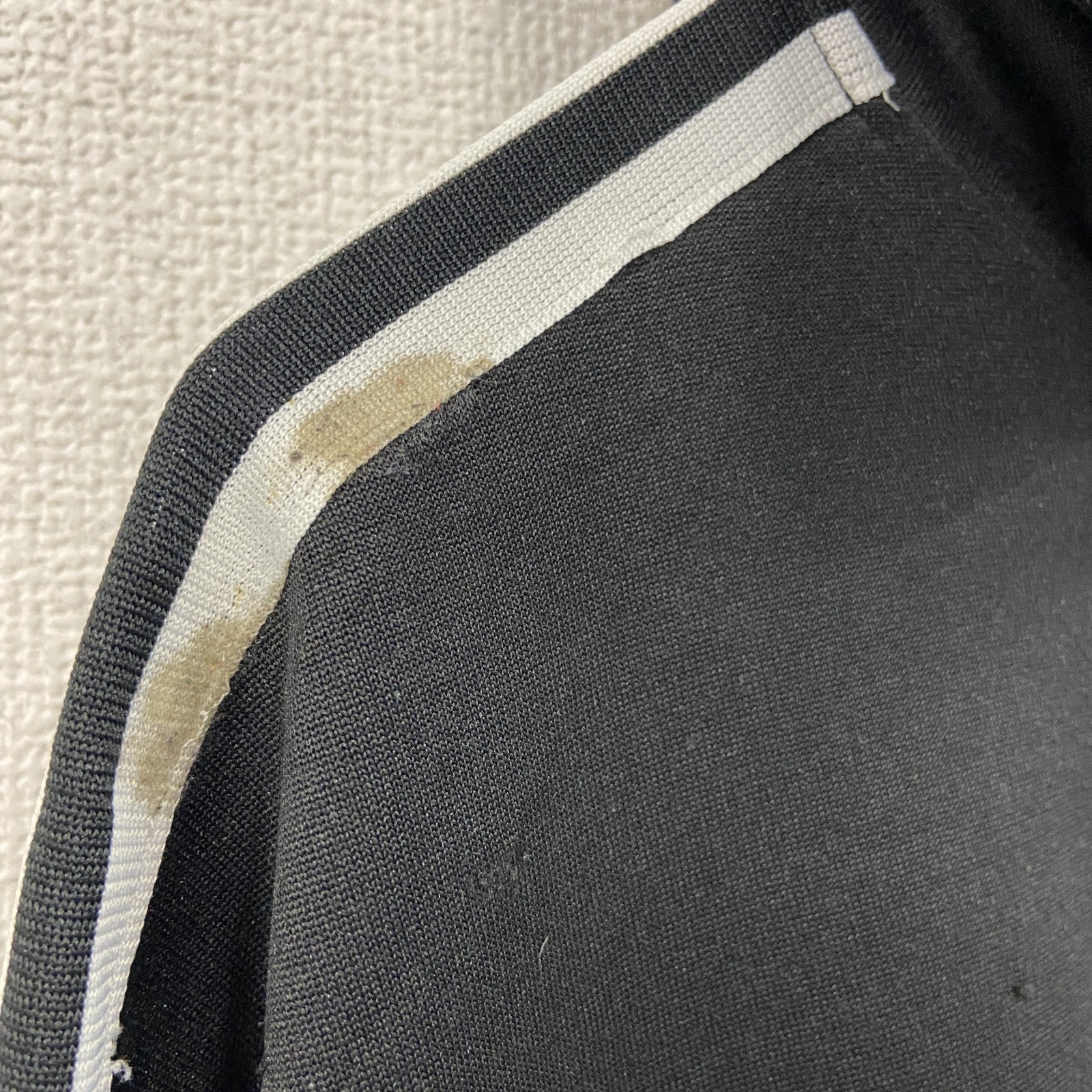 00s　adidas　アディダス　トラックジャケット/ジャージパーカー　デカロゴ　ヴィンテージ　黒　ブラック　Lサイズ