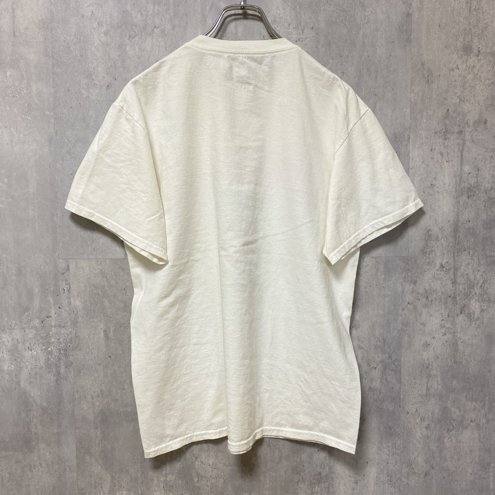 古着 used　WISCONSIN　半袖カレッジプリントTシャツ　白T　ホワイト　レトロ　デザイン　個性的　クルーネック　Mサイズ
