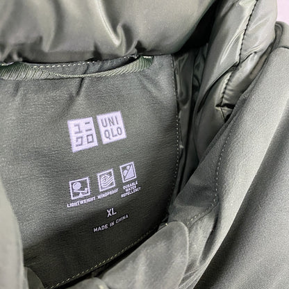 UNIQLO　ユニクロ　シームレスダウンパーカー　ナイロンジャケット　ダウン90％　緑　グリーン　XLサイズ