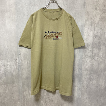 古着 used　半袖刺繍Tシャツ　キャメル色　レトロ　デザイン　個性的　クルーネック　春夏服　ビッグシルエット　オーバーサイズ