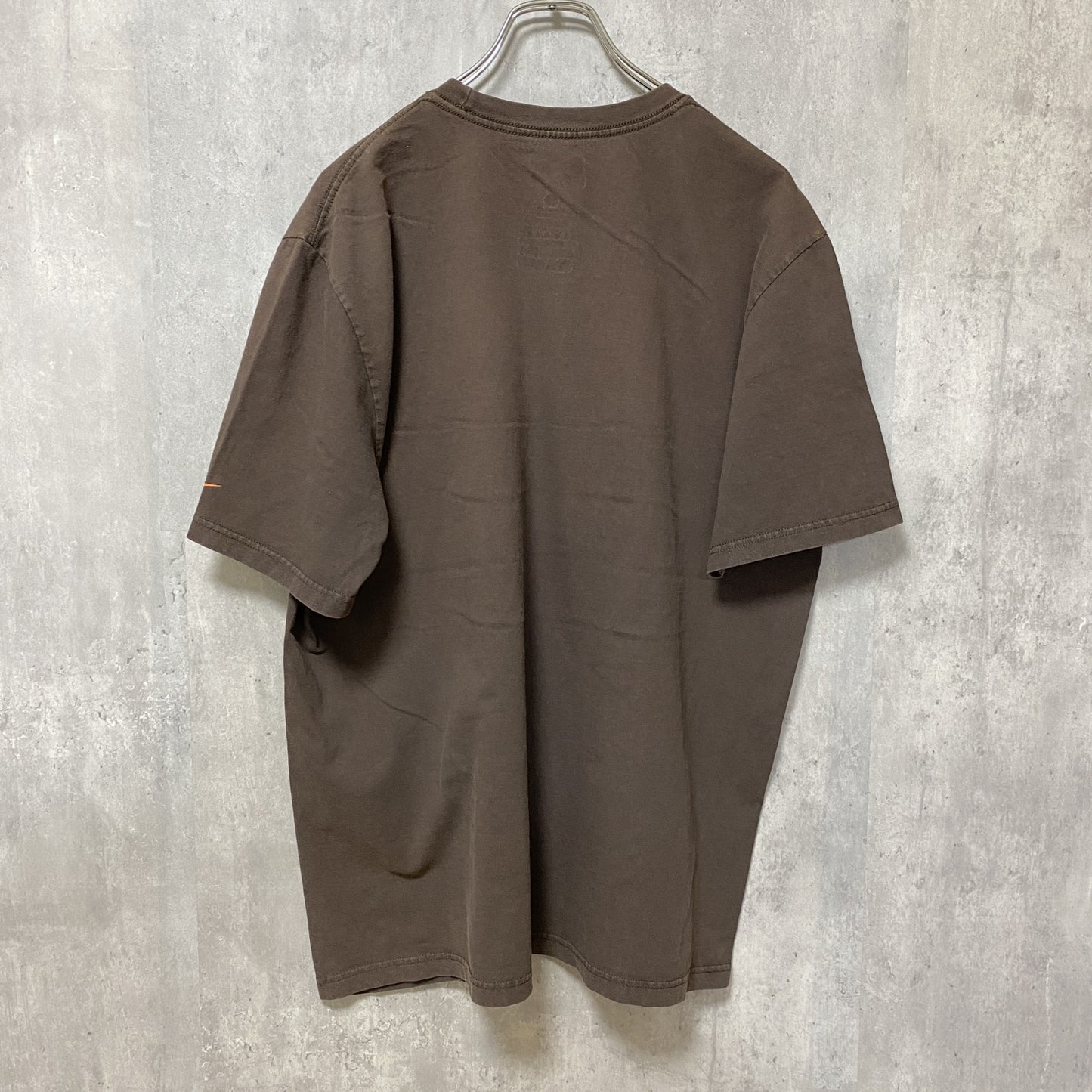 古着 used　NFL　NIKE　ナイキ　半袖プリントTシャツ　スポーツ　茶色　デザイン　クルーネック　オーバーサイズ　XLサイズ