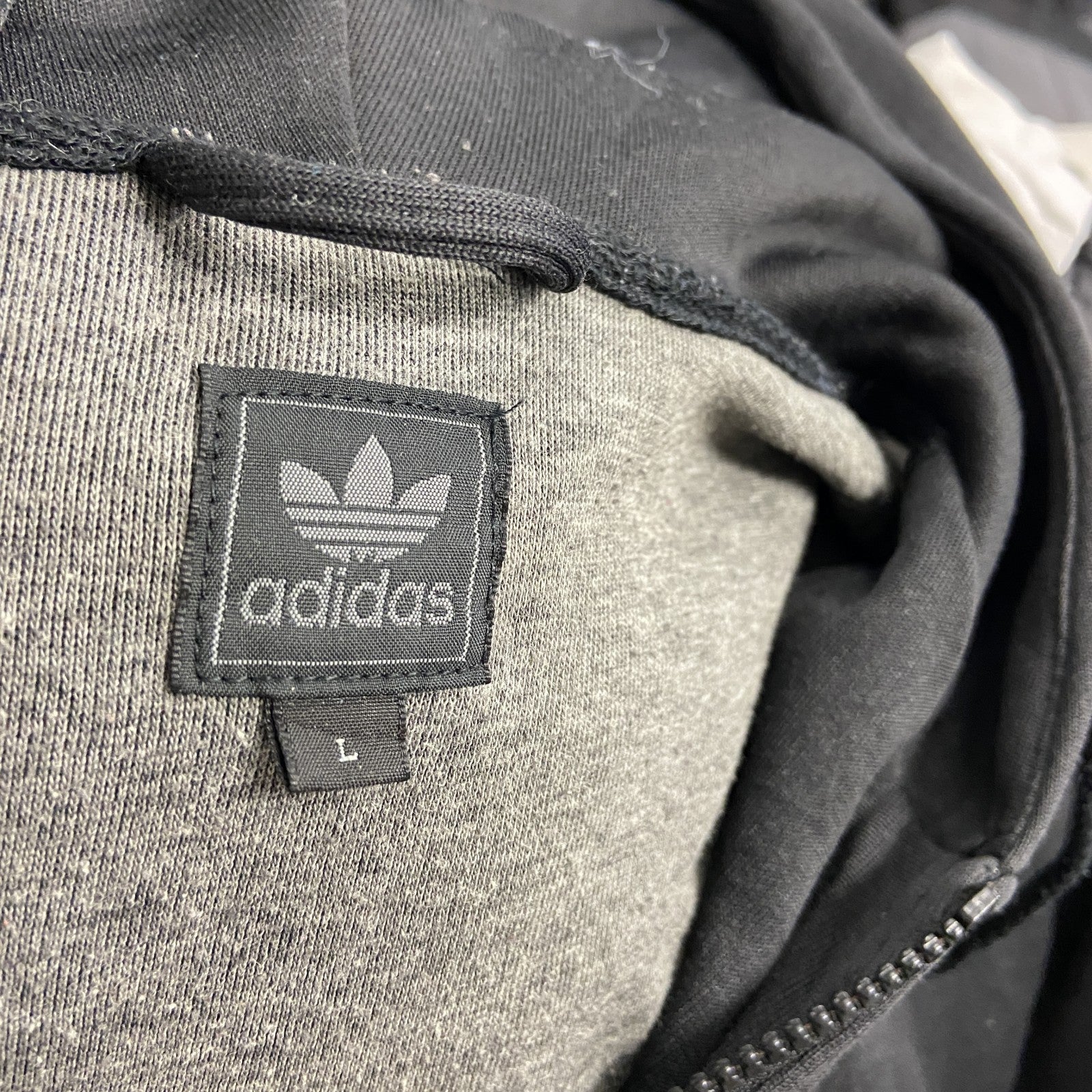 00s　adidas　アディダス　トラックジャケット/ジャージパーカー　デカロゴ　ヴィンテージ　黒　ブラック　Lサイズ