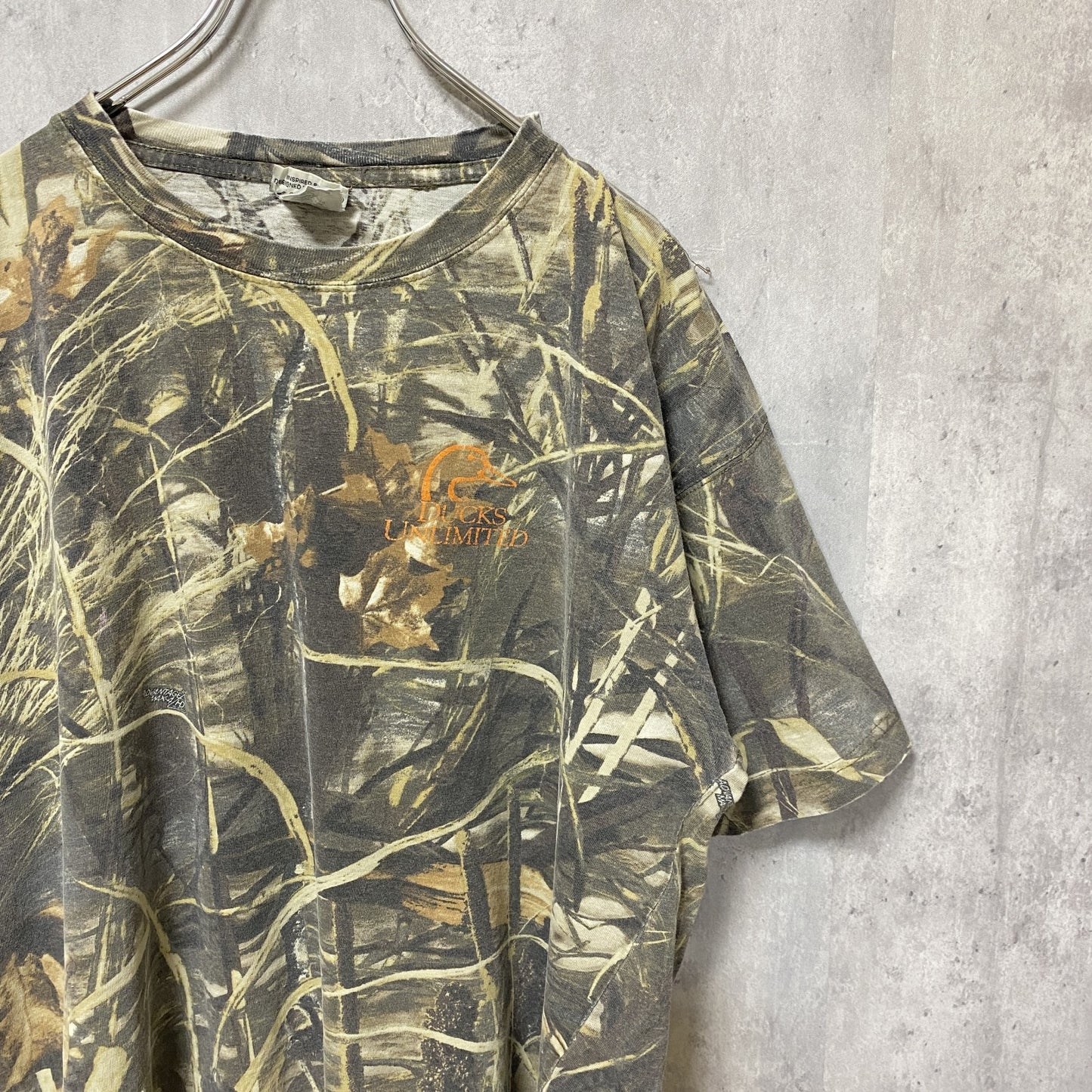 古着 used　半袖迷彩柄Tシャツ　カモ柄　レトロ　デザイン　個性的　クルーネック　ビッグシルエット　オーバーサイズ　XLサイズ