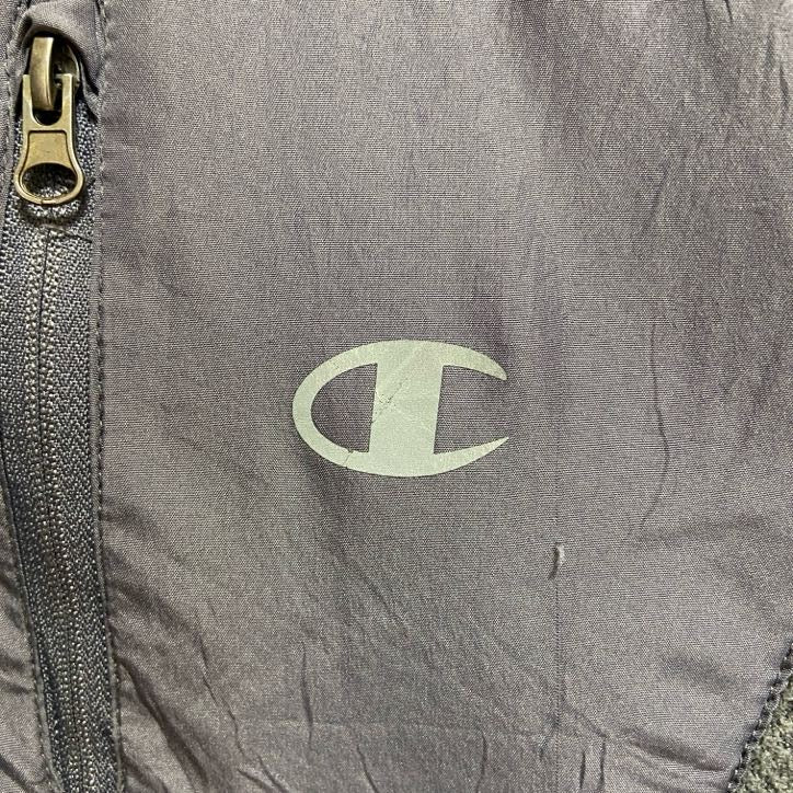 古着 used　Champion　チャンピオン　長袖ハイネックプリントブルゾン　裏地ボアアウター　グレー　ヴィンテージ　Mサイズ
