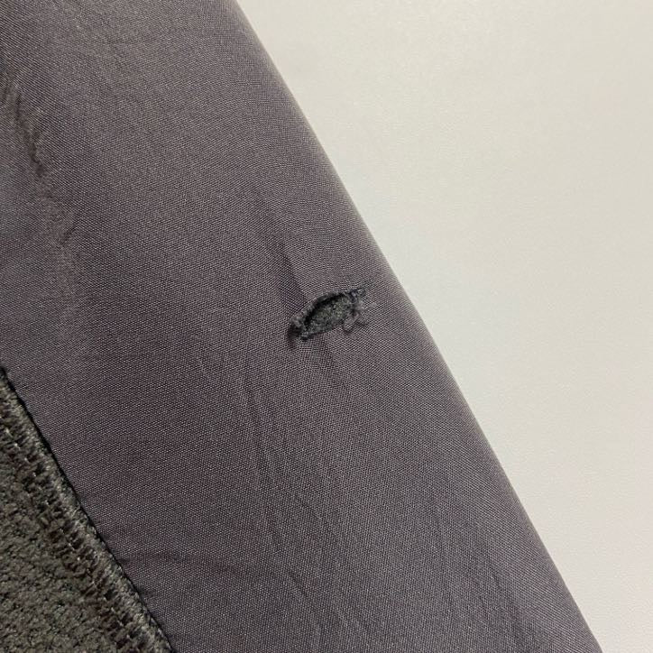 古着 used　Champion　チャンピオン　長袖ハイネックプリントブルゾン　裏地ボアアウター　グレー　ヴィンテージ　Mサイズ