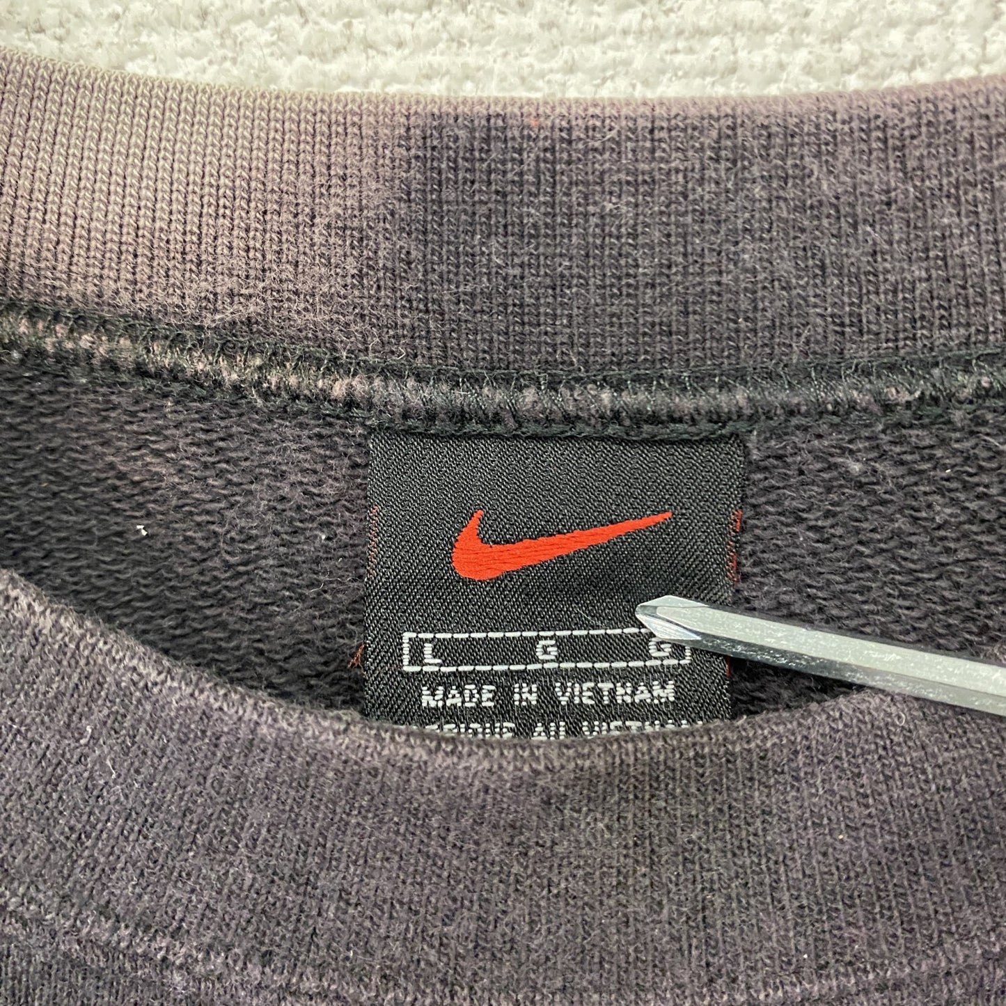 NIKE　ナイキ　スウェット/トレーナー　スウッシュ　黒　ブラック　Lサイズ