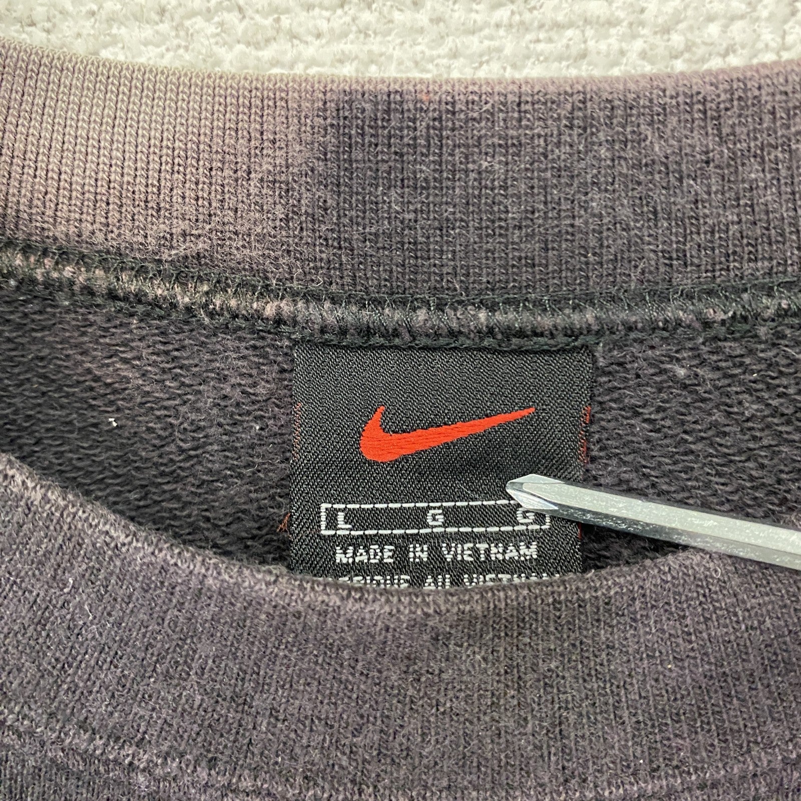 NIKE　ナイキ　スウェット/トレーナー　スウッシュ　黒　ブラック　Lサイズ