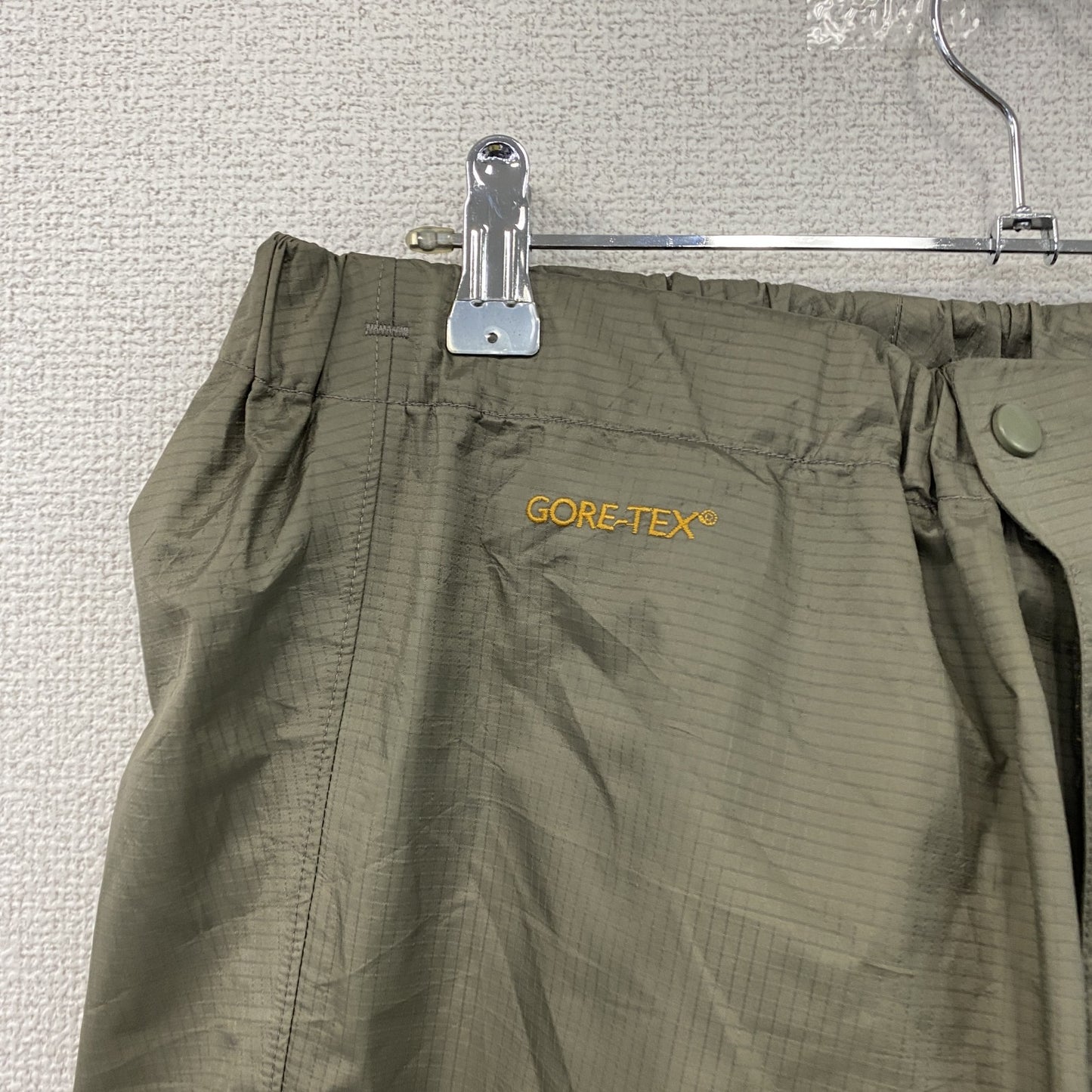 ARC’TERYX　アークテリクス　GORE-TEX　THETA LT　ナイロンパンツ　カーキ　Mサイズ