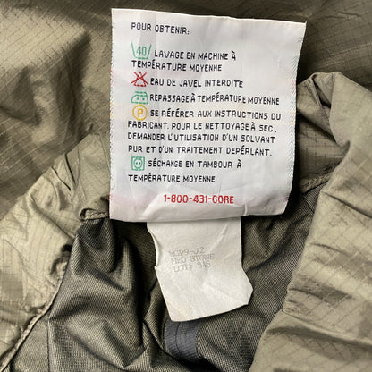 ARC’TERYX　アークテリクス　GORE-TEX　THETA LT　ナイロンパンツ　カーキ　Mサイズ