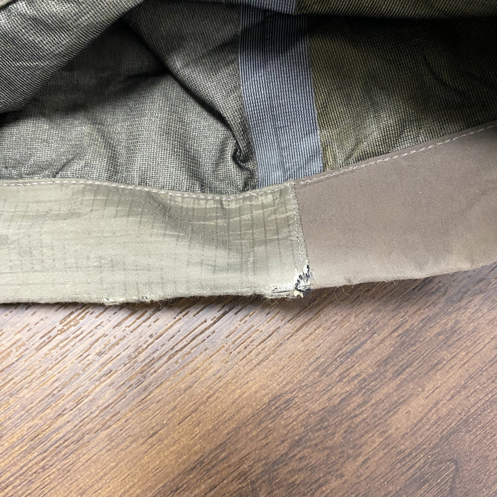 ARC’TERYX　アークテリクス　GORE-TEX　THETA LT　ナイロンパンツ　カーキ　Mサイズ