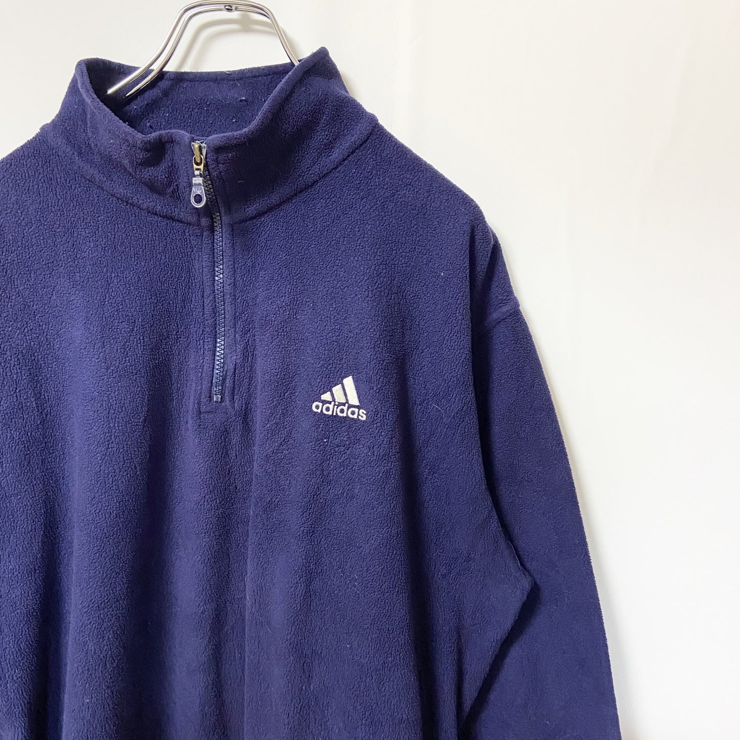 古着 used　Adidas　アディダス　長袖フリースジャケット　ワンポイント刺繡　ハーフジップ　レトロ　ネイビー　紺　Lサイズ