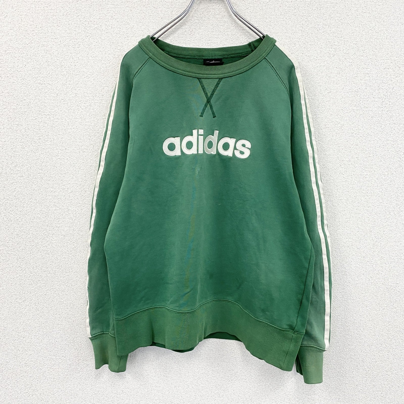 adidas　アディダス　スウェット/トレーナー　前V　緑　グリーン　Oサイズ