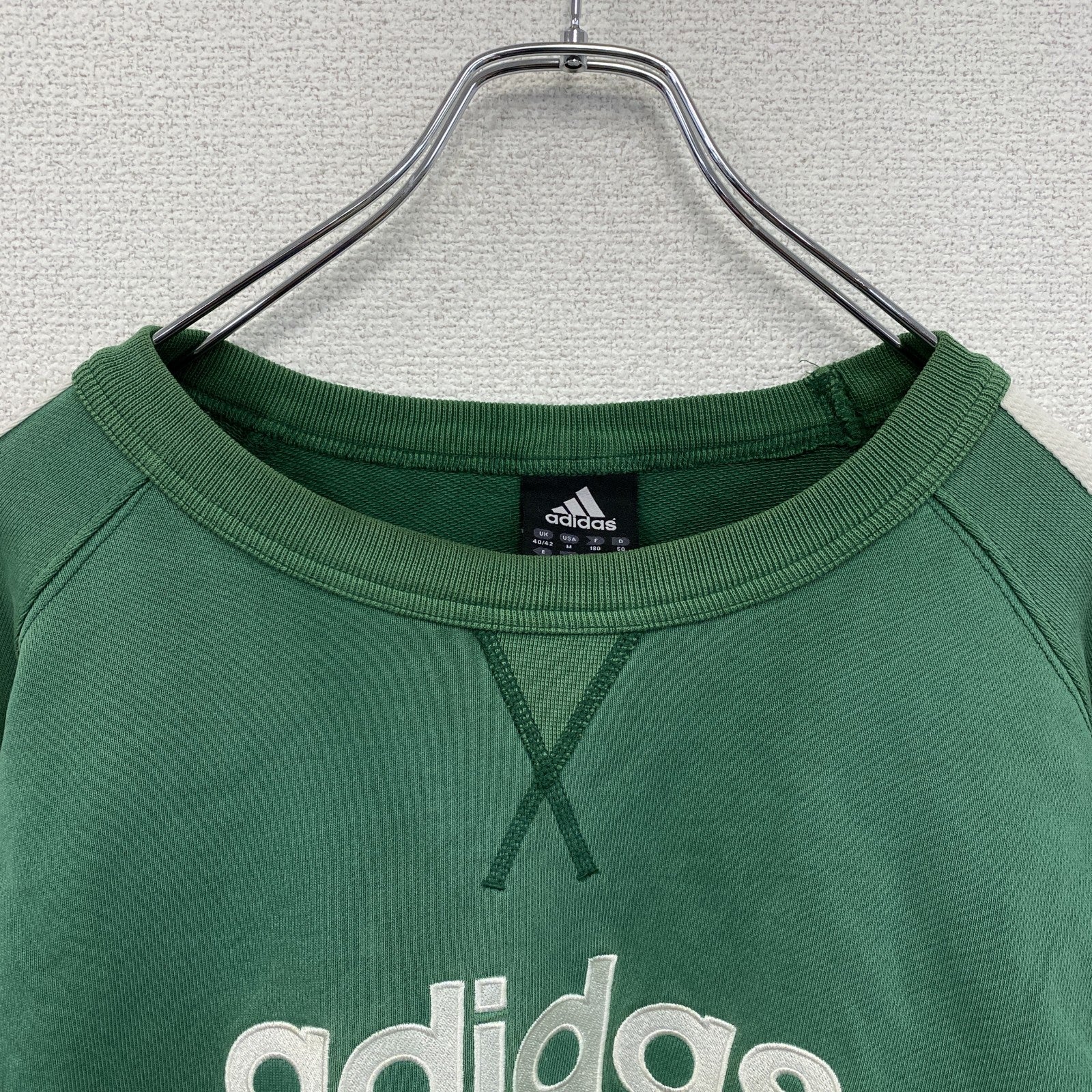 adidas　アディダス　スウェット/トレーナー　前V　緑　グリーン　Oサイズ