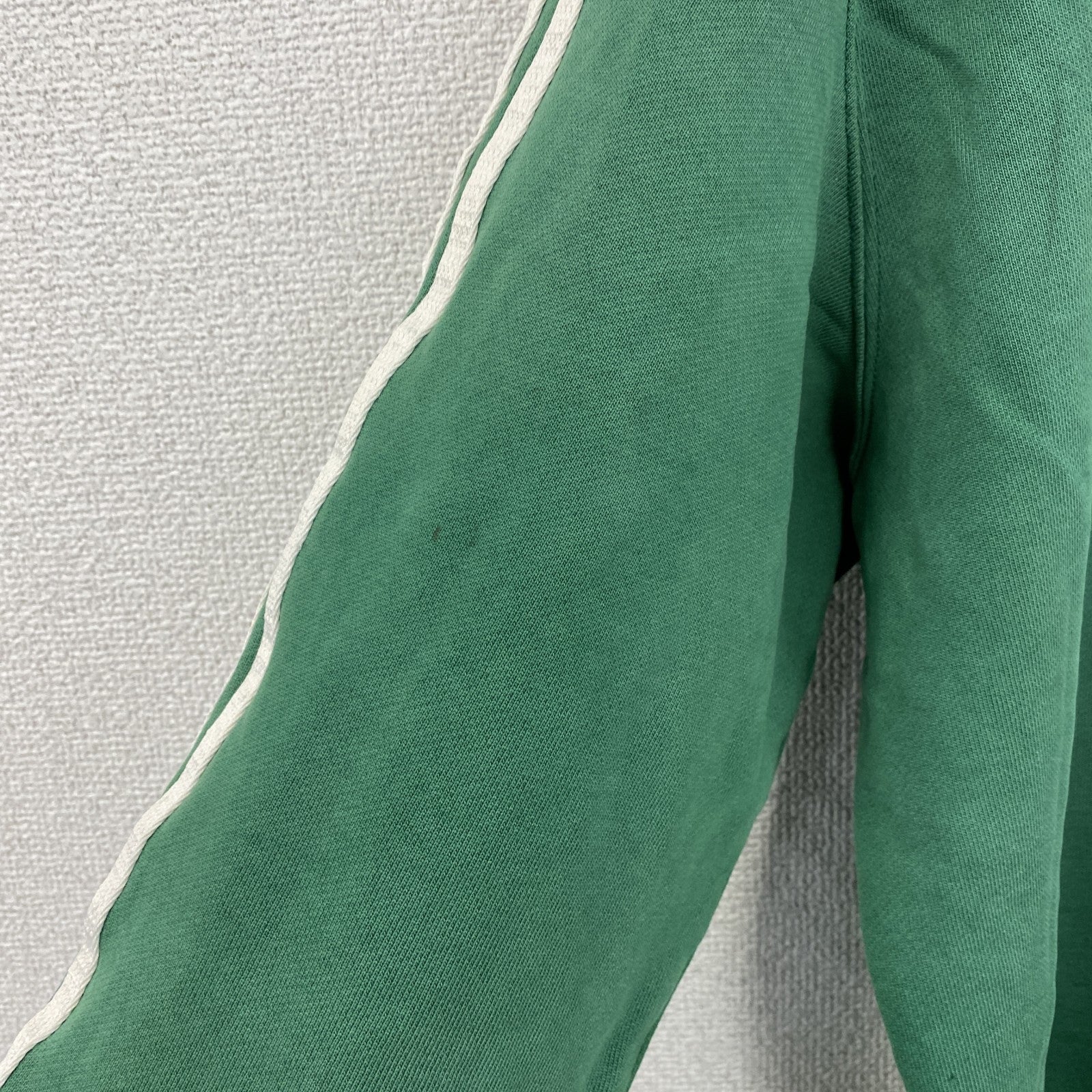 adidas　アディダス　スウェット/トレーナー　前V　緑　グリーン　Oサイズ
