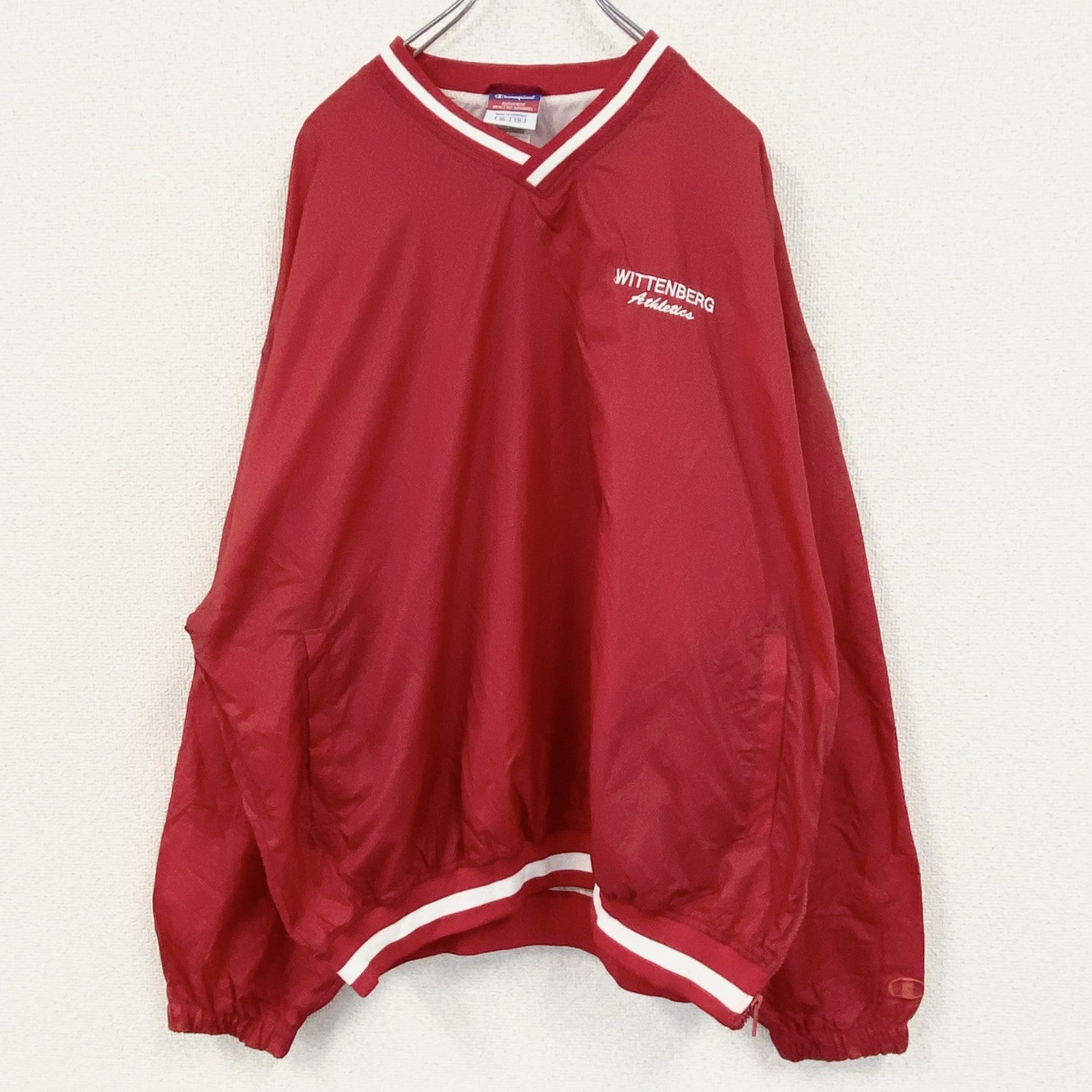 古着 used　Champion　チャンピオン　ナイロンジャケットプルオーバー　赤　レッド　XLサイズ