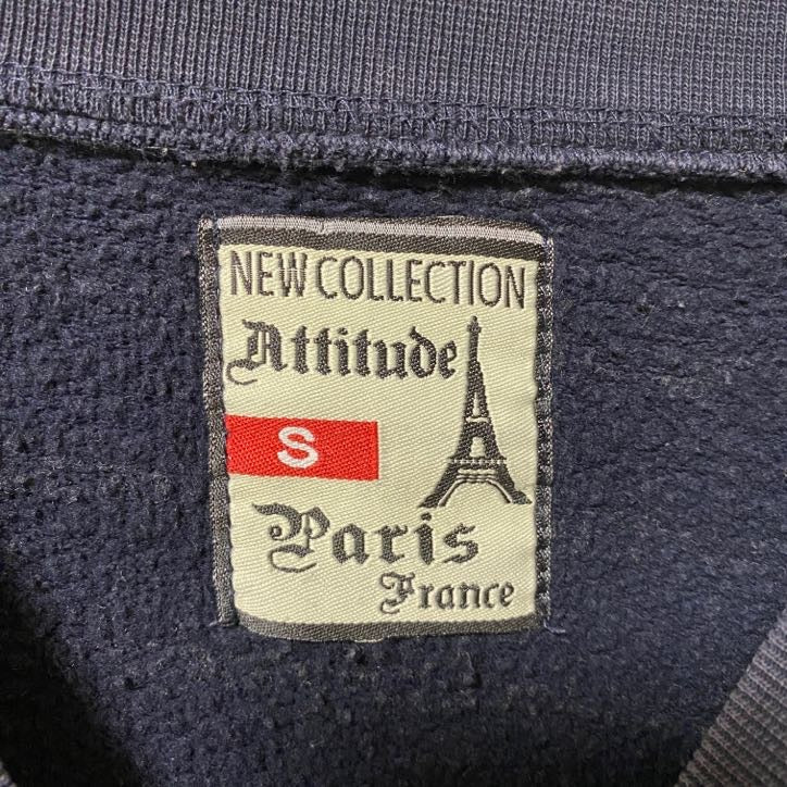 古着 used Attitude 長袖クルーネック刺繍ワッペンスウェット　レトロデザイン　ネイビー　紺　Sサイズ