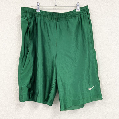 NIKE BASKETBALL　ナイキ　ハーフパンツ/ショートパンツ　バスケットボールパンツ　スウッシュ　緑　グリーン　Lサイズ