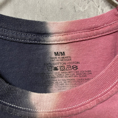 古着 used　半袖刺繍Tシャツ　薔薇　レトロ　デザイン　個性的　クルーネック　ピンク　ダークグレー　春夏服　Mサイズ