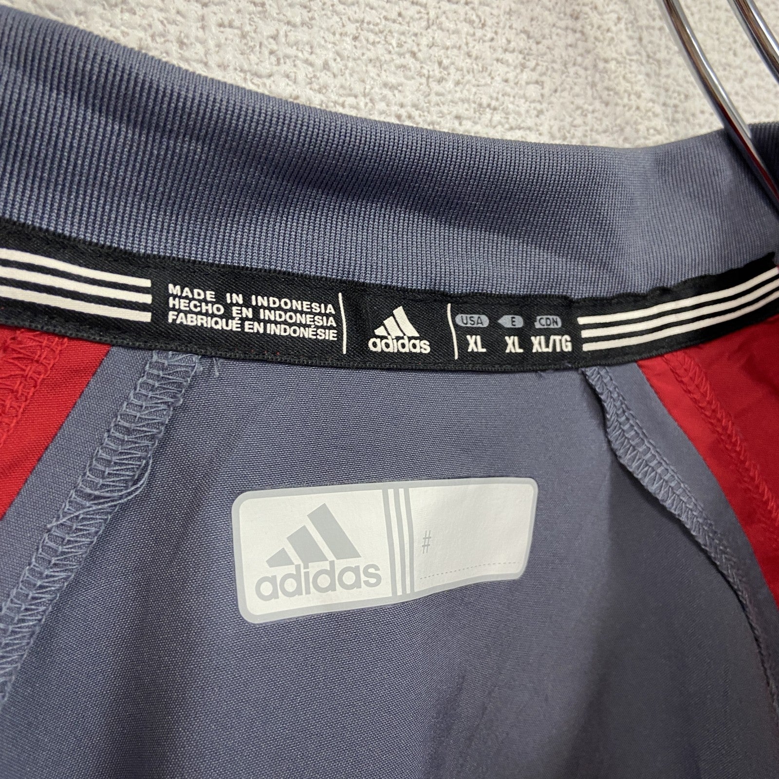 古着 used　adidas　アディダス　ハーフジップナイロンジャケットプルオーバー　赤　レッド　XLサイズ