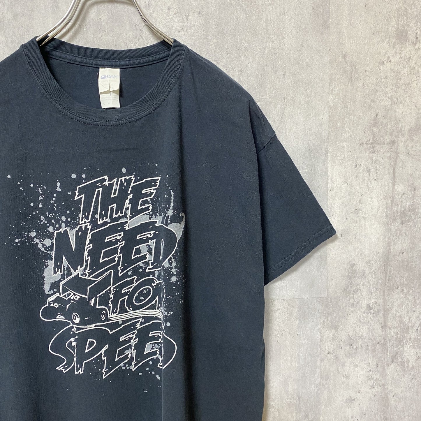GILDAN　ギルダン　半袖プリントTシャツ　4連プリント　ペンキプリント　英字プリント　黒　ブラック　Lサイズ
